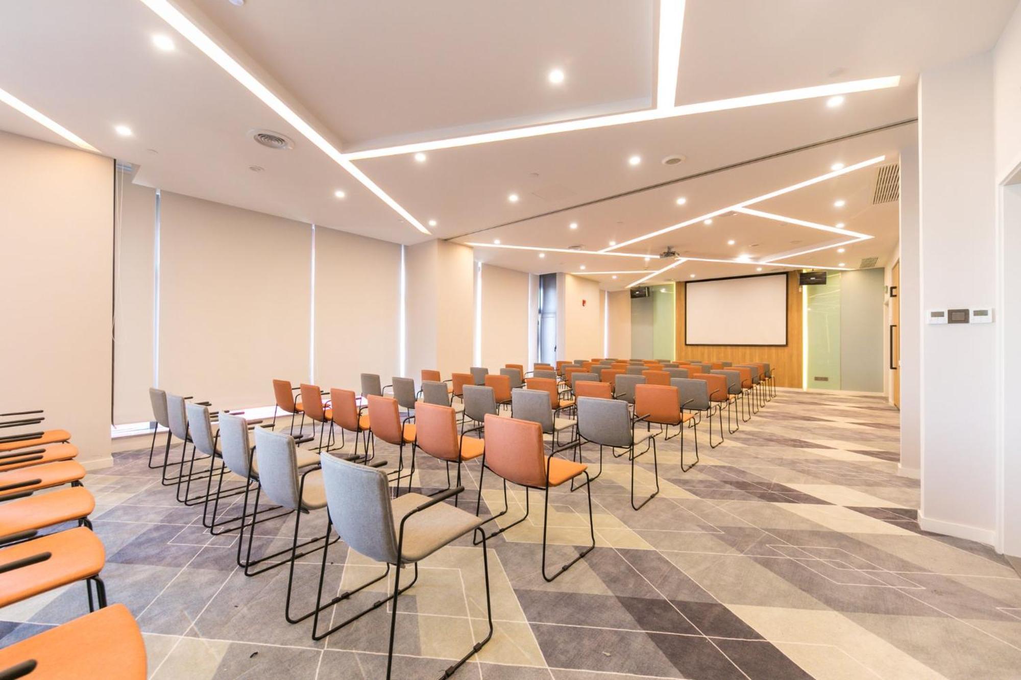 Holiday Inn Express Shanghai Tangzhen By Ihg - 20 Mins To Disney Land Luaran gambar